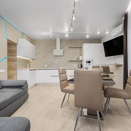 Pearl 45 Panoramic Sea View Apartment Odessa Esterno foto